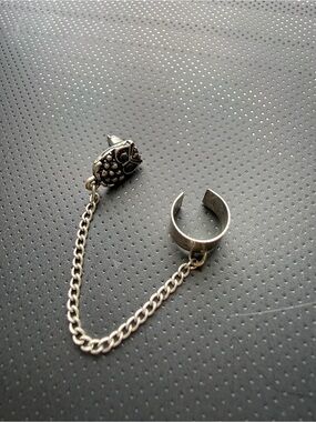 Antique Silver-Tone Owl Chain Ear Cuff and Stud Set